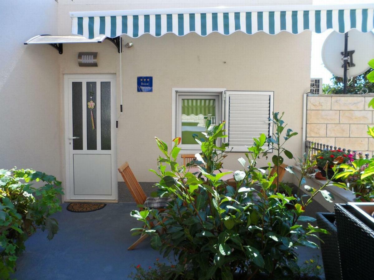 Apartments Dalia House Хвар Экстерьер фото